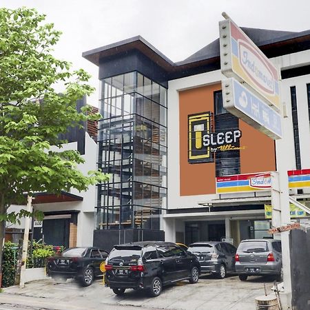 Collection O Cihampelas Near Ciwalk Formerly I Sleep Hotel Bandung Exterior foto